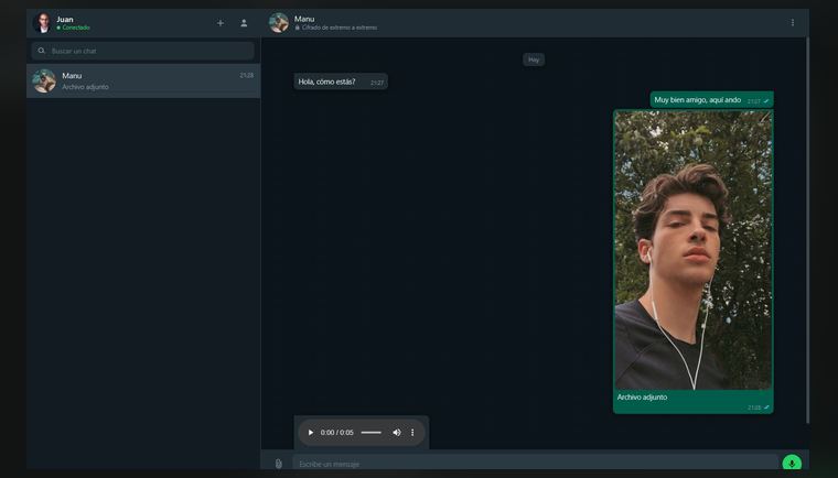 Conversación en Private Chat con un mensaje de texto, una imagen adjunta y una nota de voz